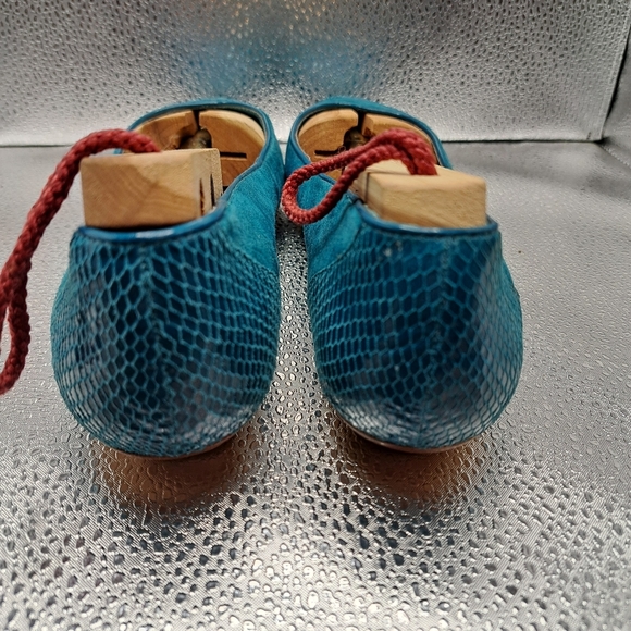 White House Black Market Bluish Green Flats Women's Size 6 - Picture 5 of 8